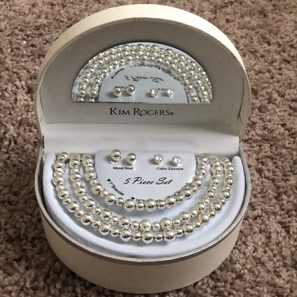 Kim Rogers: 5 Set of jewelry